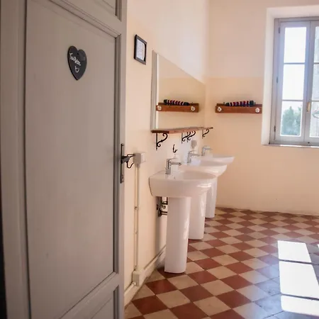 Hostel Di